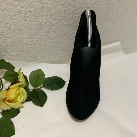 Aldo Women's 9 Black Suede Stiletto Heels Slip On Ankle Booties Boots - Picture 2 of 16